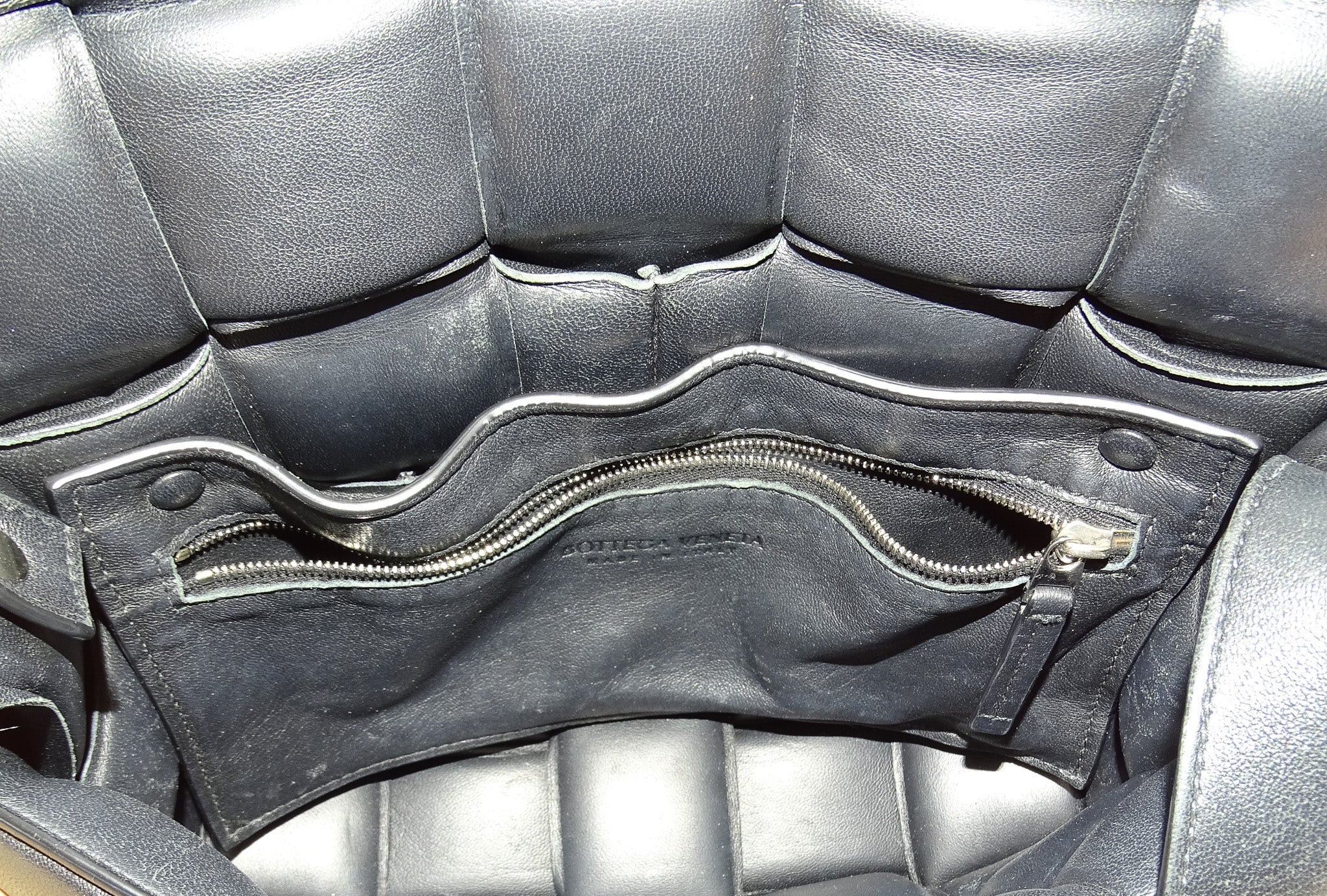 Bottega Veneta Black Padded Cassette Intrecciato Leather - Image 12