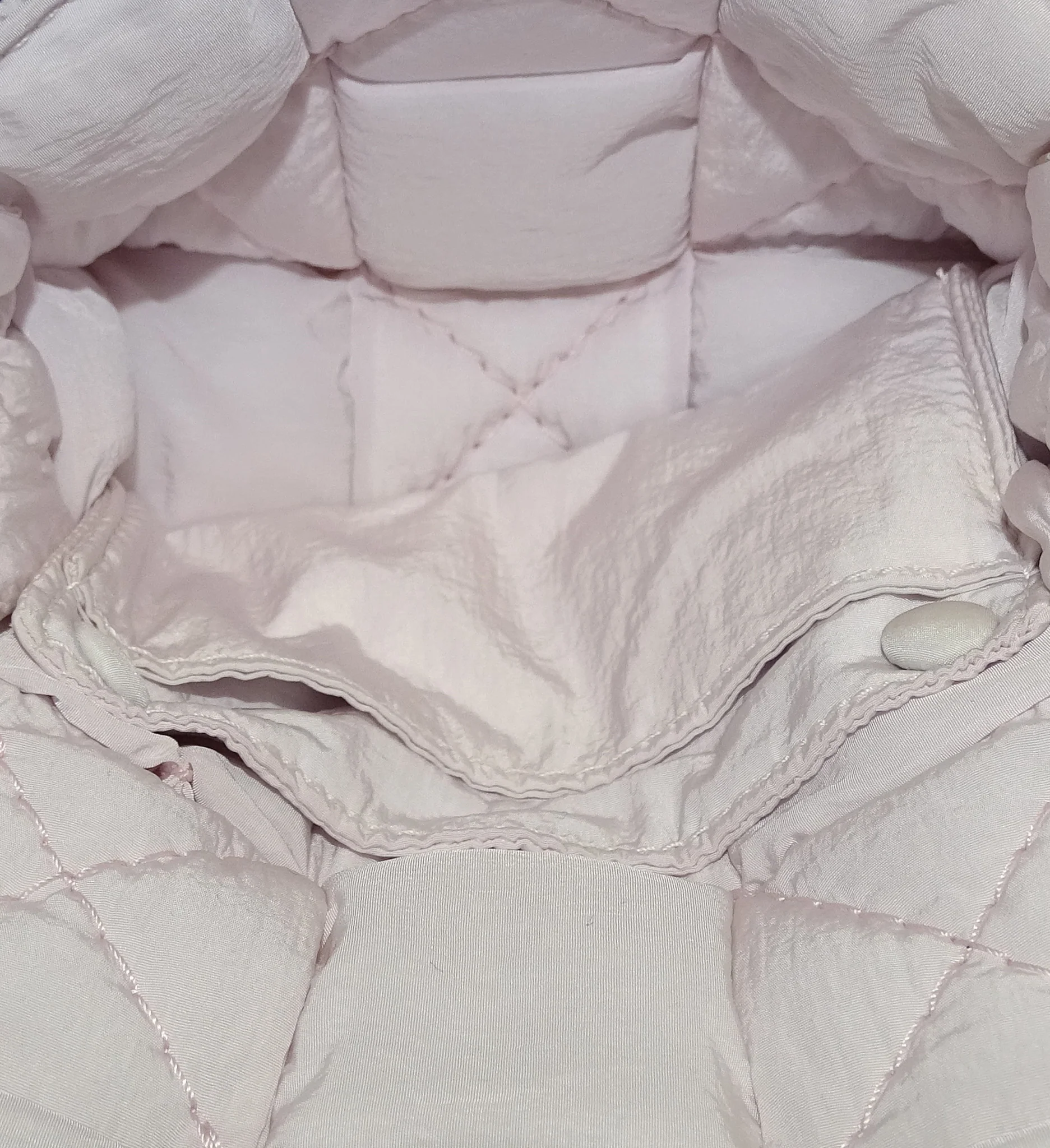Bottega Veneta Bliss Washed Nylon Candy Padded Tech Cassette - Image 10