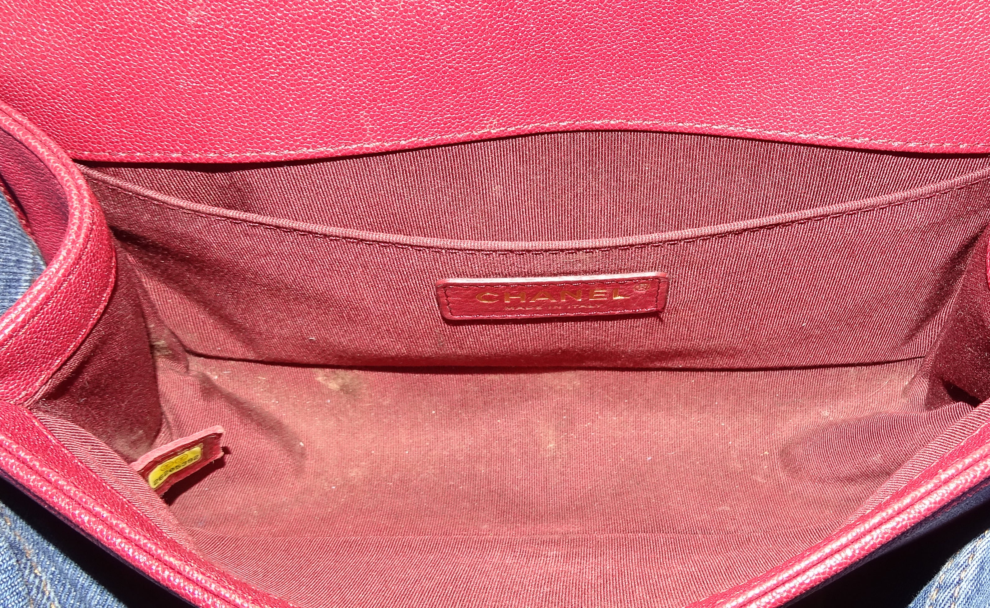 Chanel Boy Bag New Medium In Red Soft Caviar 2018/19 - Image 15