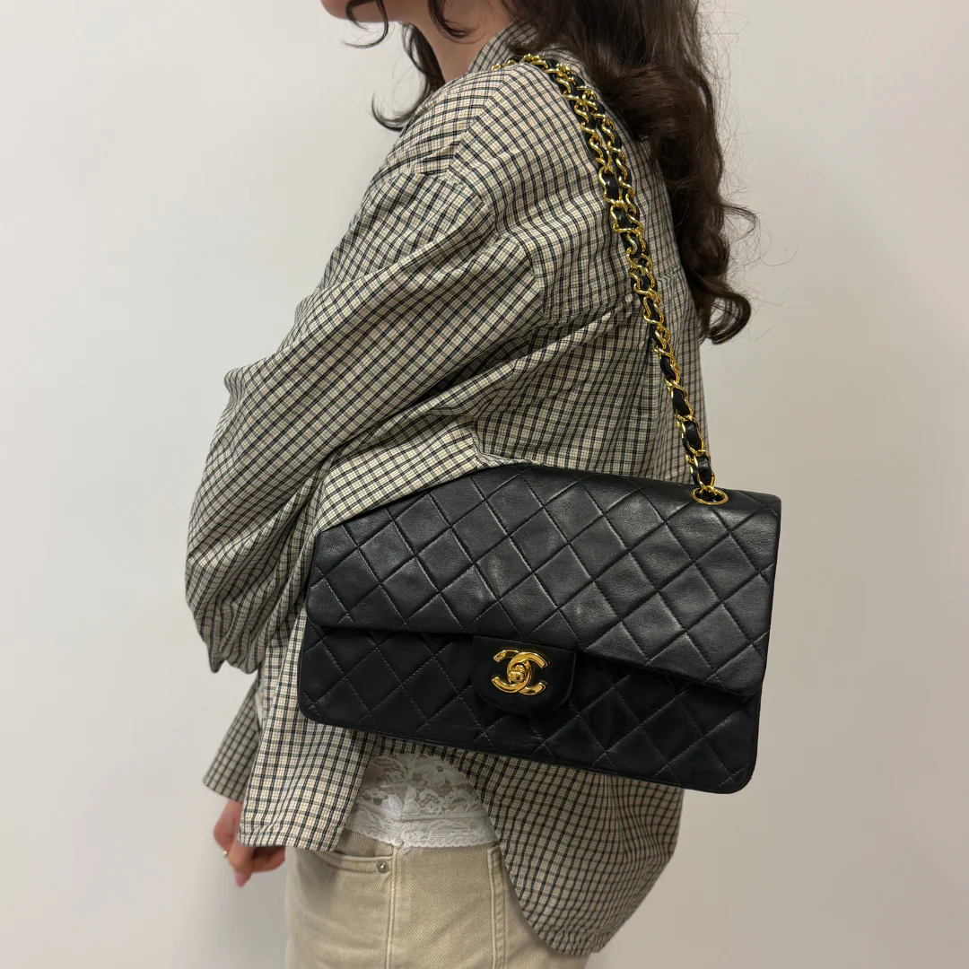 Chanel Classic Double Flap Medium Black Gold HW 91-94 - Image 2