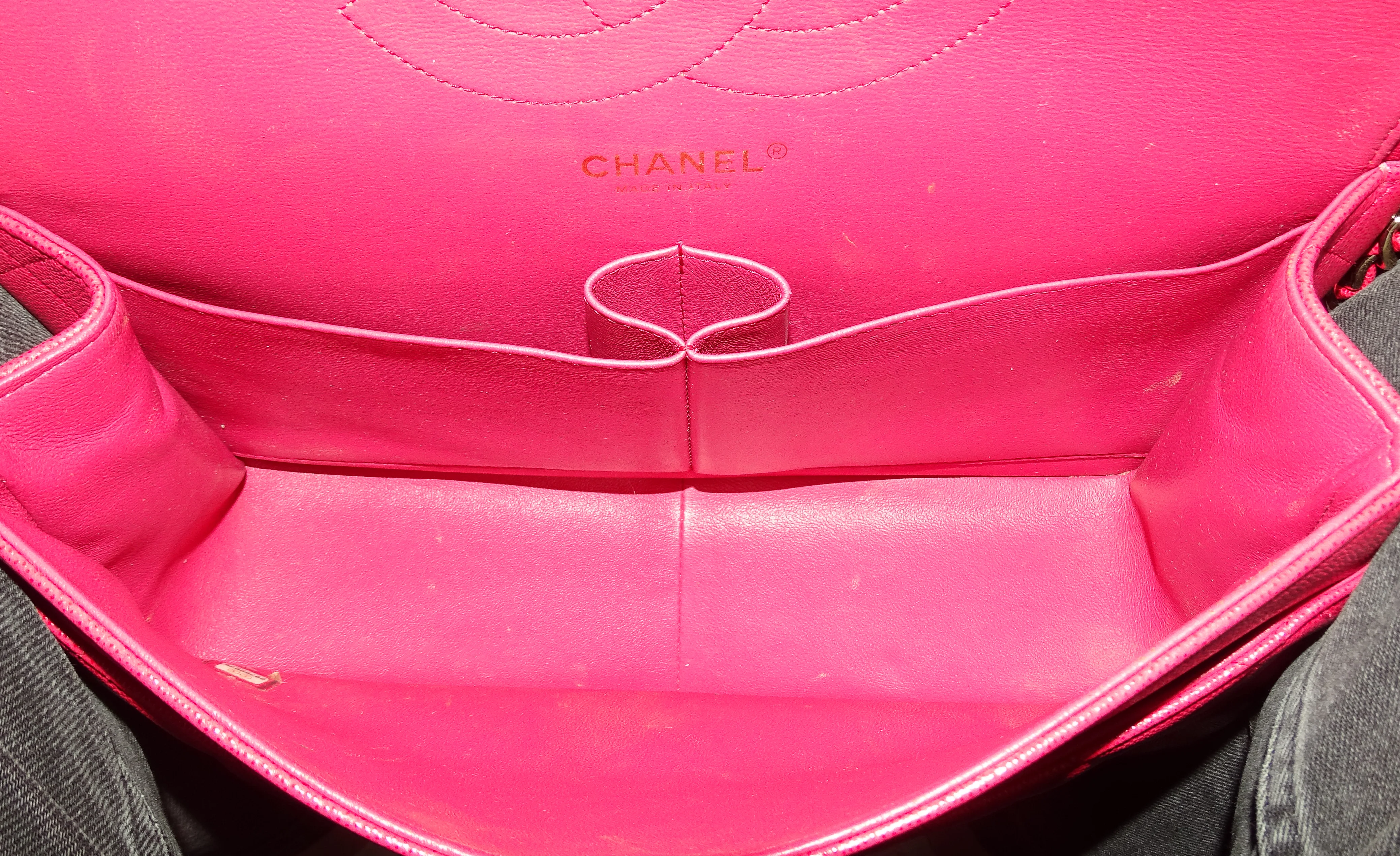 Chanel Classic Jumbo Double Flap Raspberry Caviar GHW 2019 - Image 12