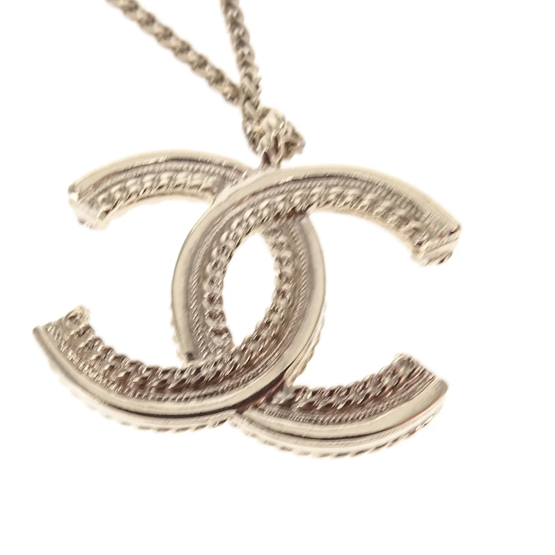 Chanel Costume Pearl & CC Pendant In Pale Gold On Chain 2019C - Image 4