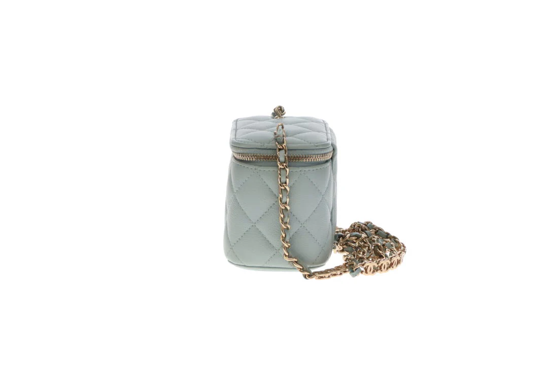 Chanel Vanity Mini Duck Egg Blue Caviar CC Chain Detail 2021 - Image 10