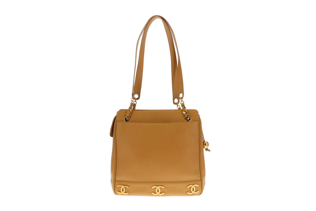 Chanel Vintage Caviar Gold CC Leather Chain Shoulder Bag 1994 - Image 6