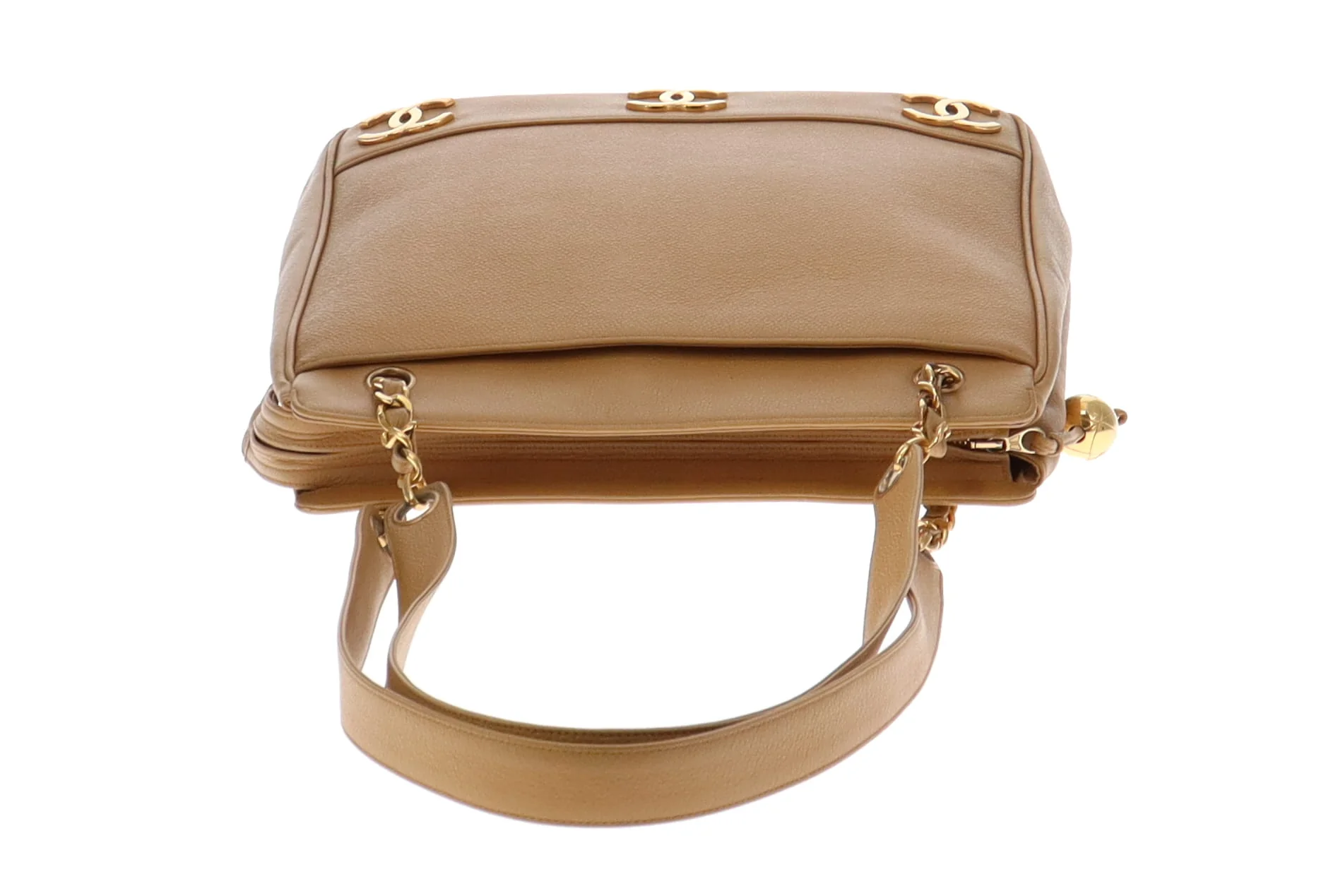 Chanel Vintage Caviar Gold CC Leather Chain Shoulder Bag 1994 - Image 9