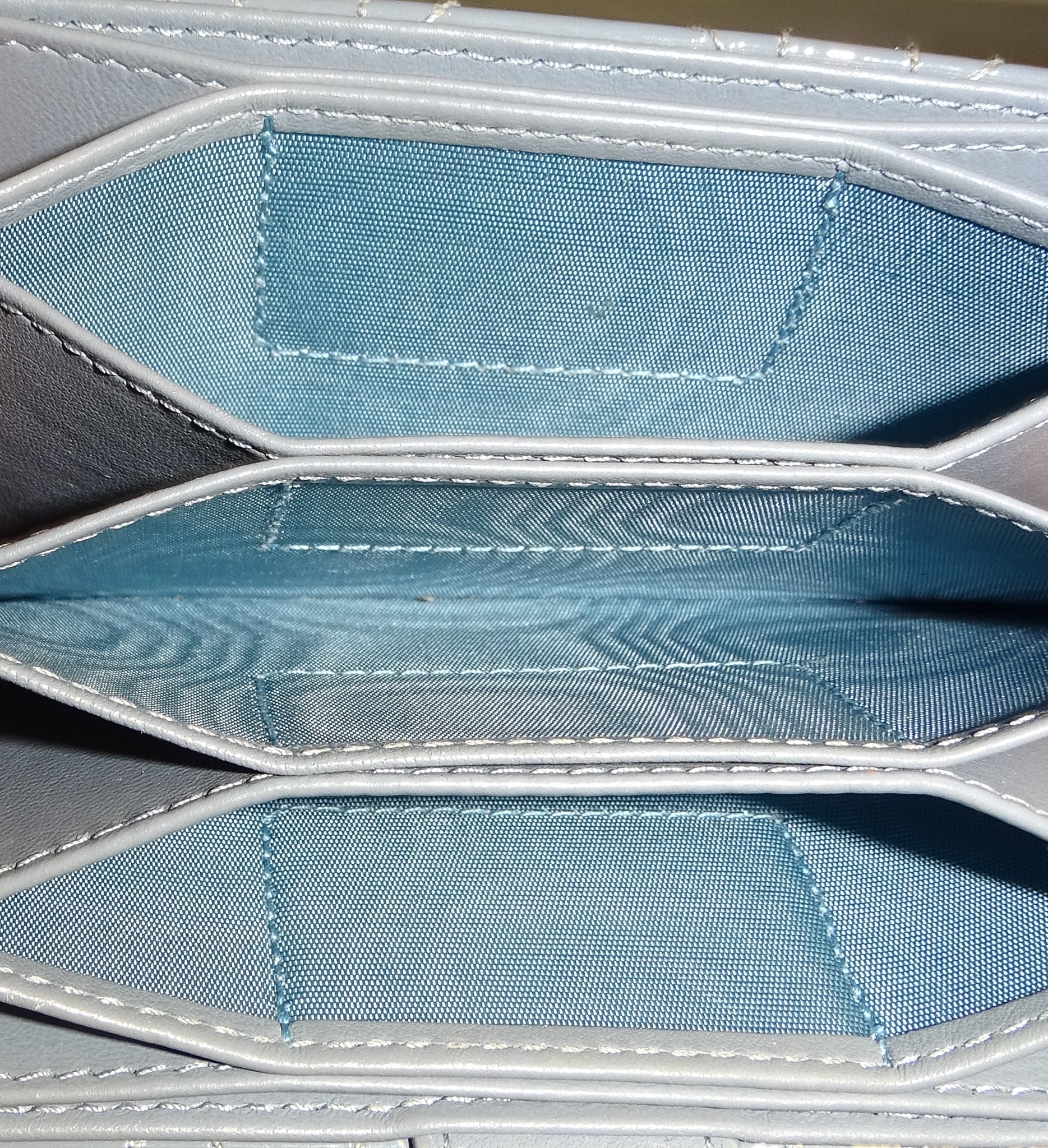 Dior Blue Patent Jasmine Multi Card Holder 2023 - Image 9