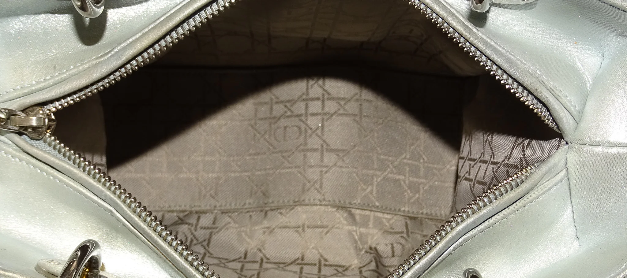 Dior Lady Dior Pearlescent Mint Medium With Strap 2015 - Image 13