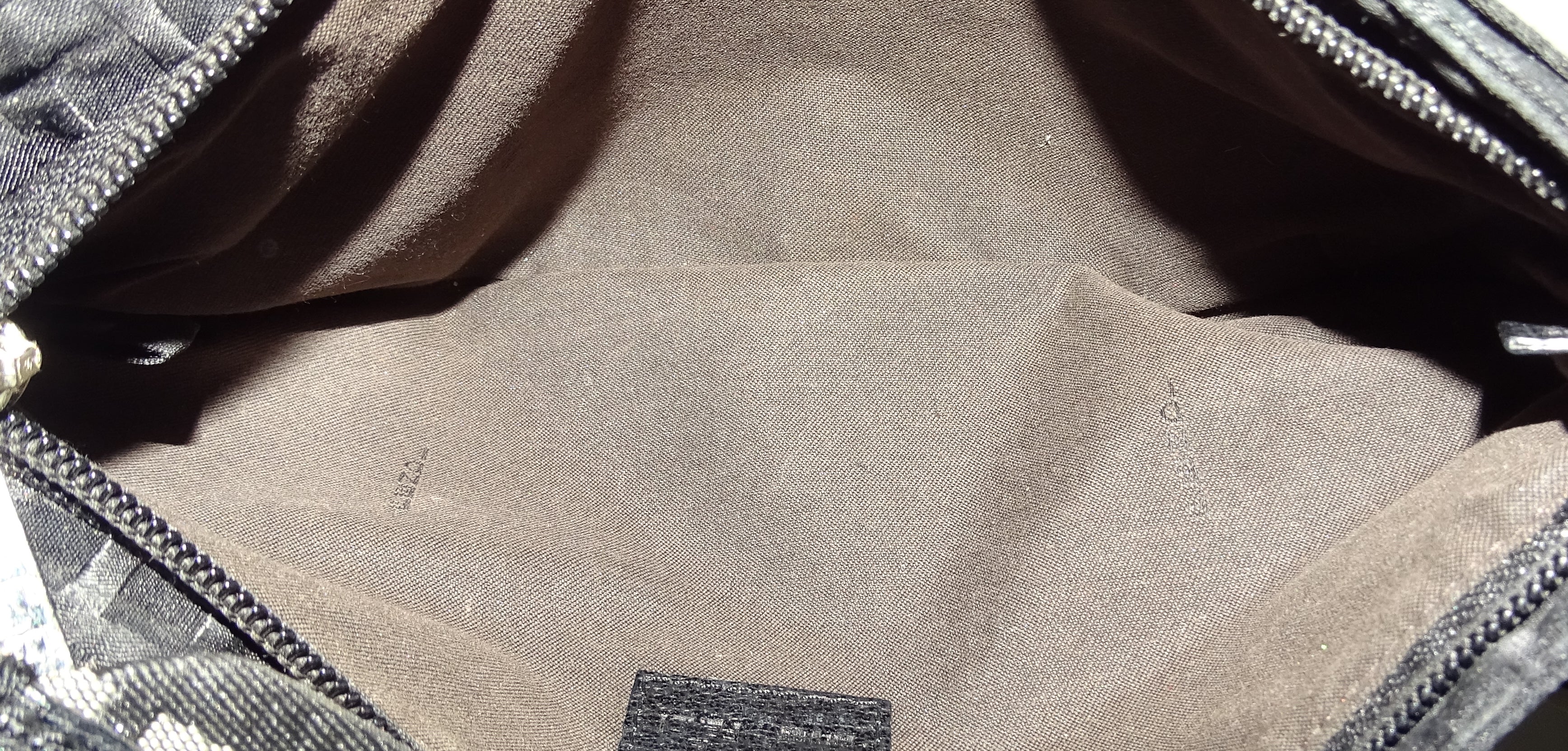 Fendi Vintage Black Zucca Shoulder Bag - Image 9