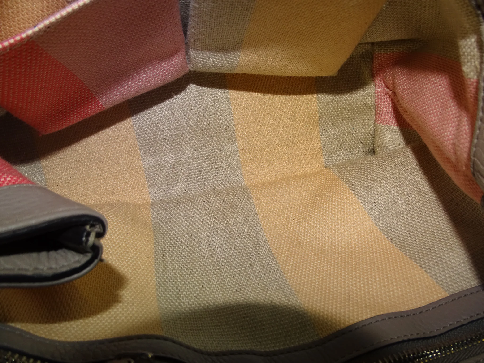 Gucci Daily Bamboo TH Shoulder Bag Grey - Image 14