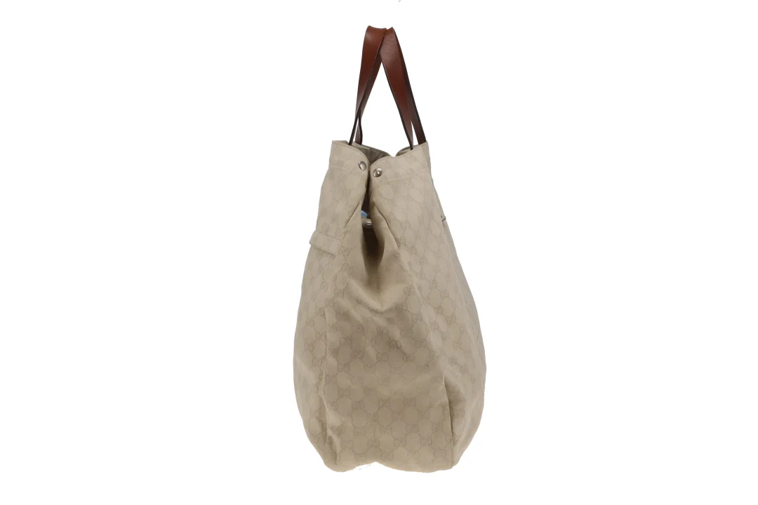 Gucci Emblem XL Shopper Tote In White GG Canvas - Image 4