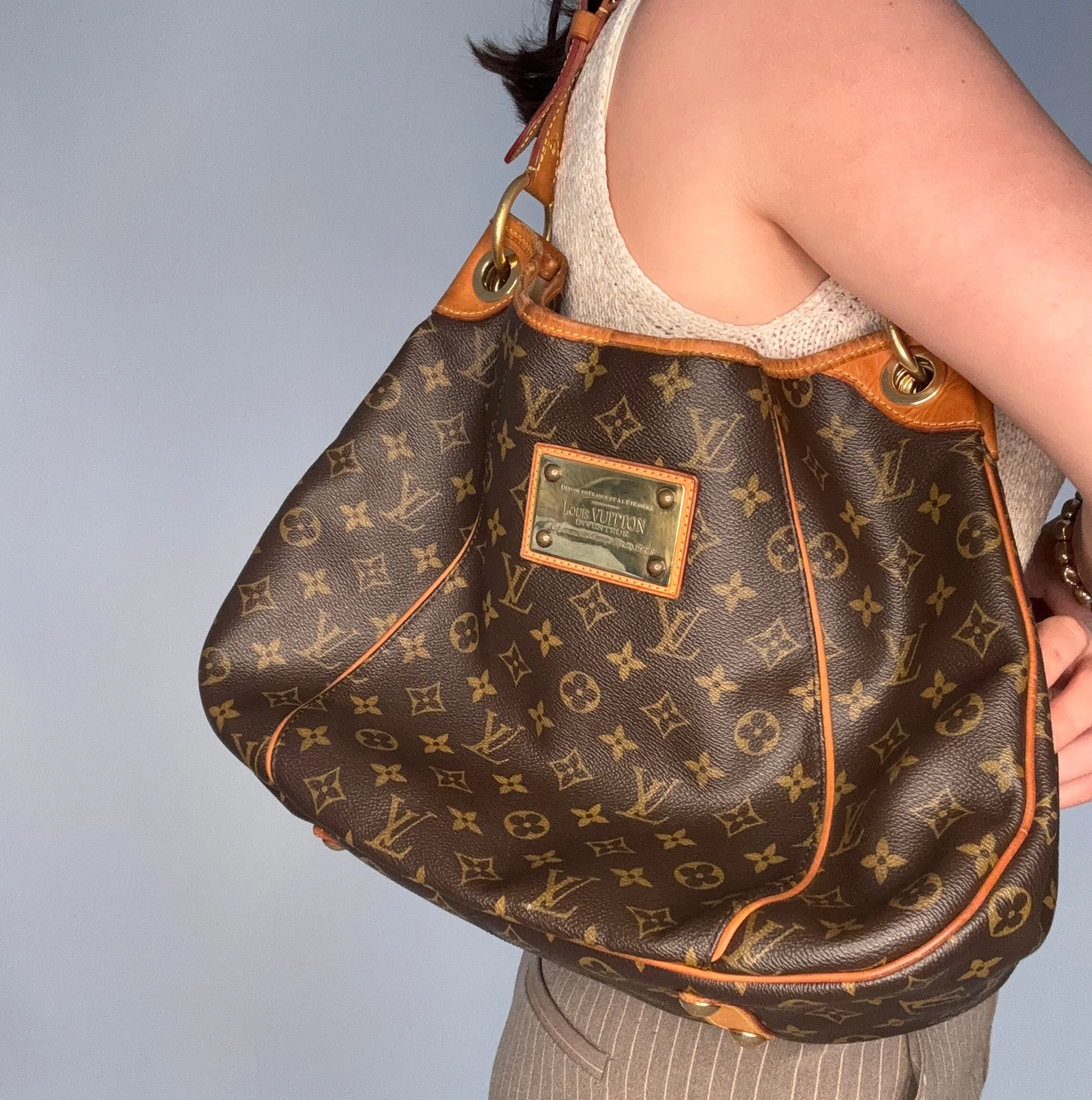 Louis Vuitton Galliera Monogram MI2078 - 2008 - Image 2