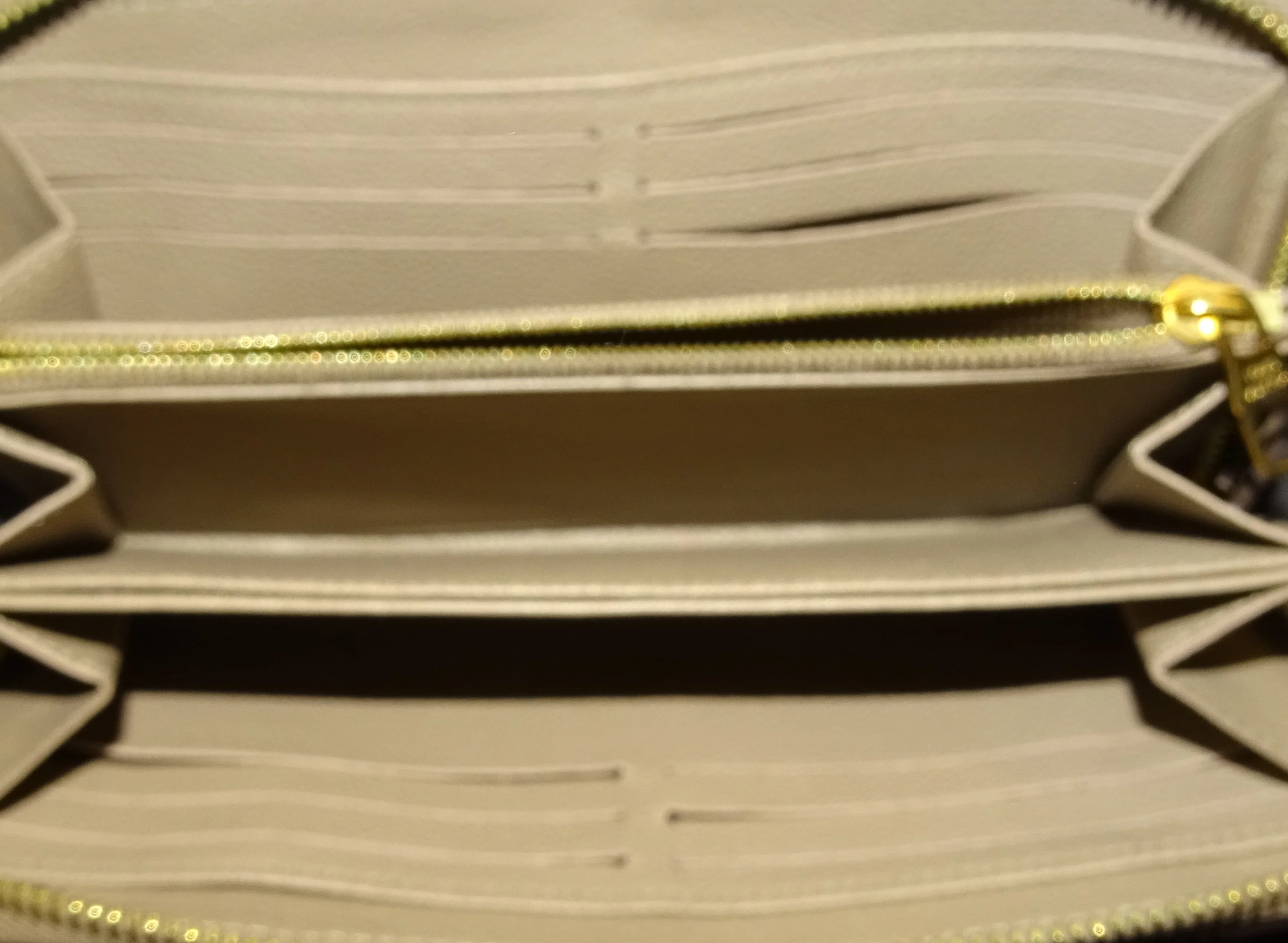 Louis Vuitton Long Zippy Wallet Tourterelle Empreinte (NFID) - Image 11