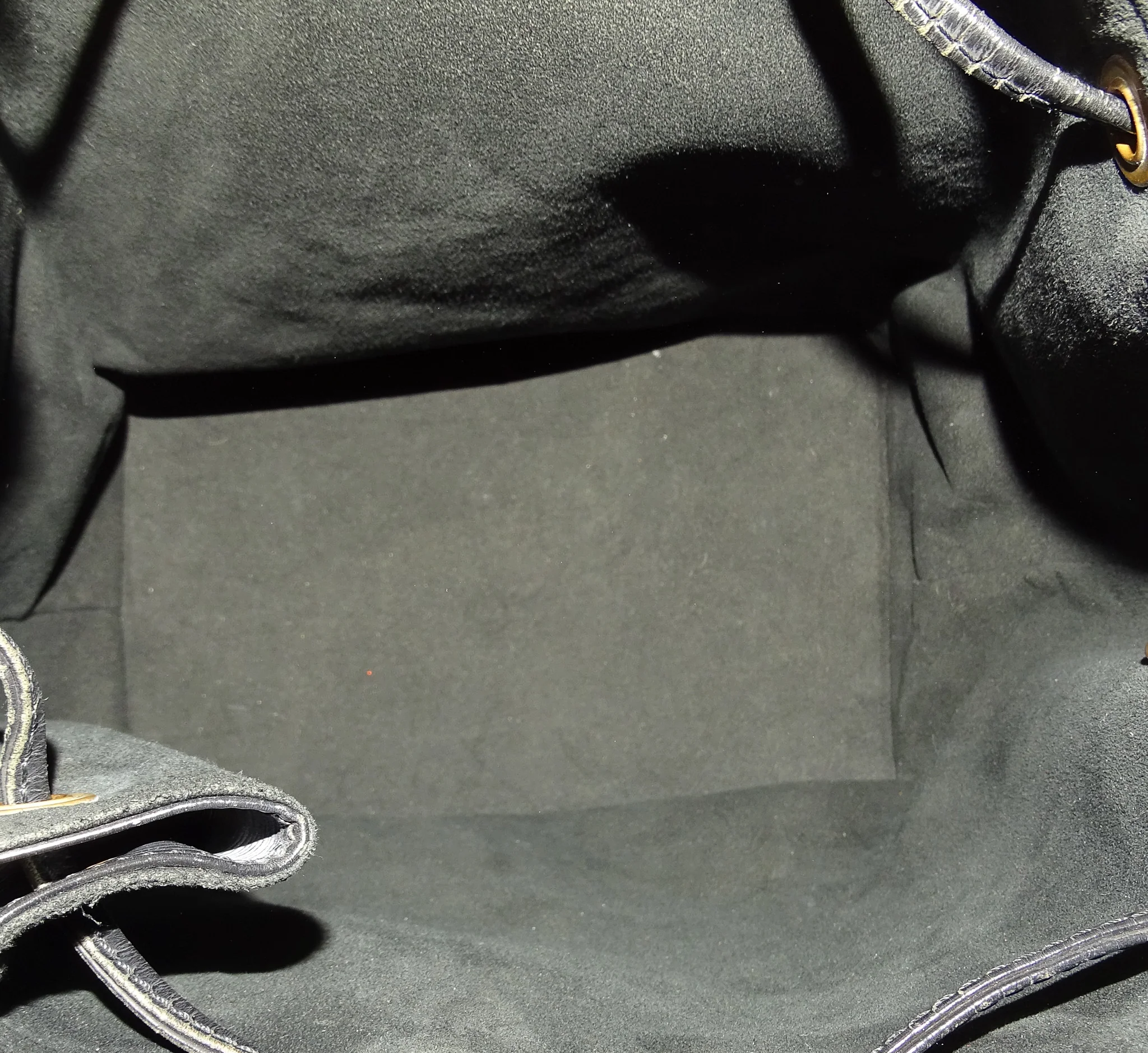 Louis Vuitton Noe Black Epi Vintage - Image 10