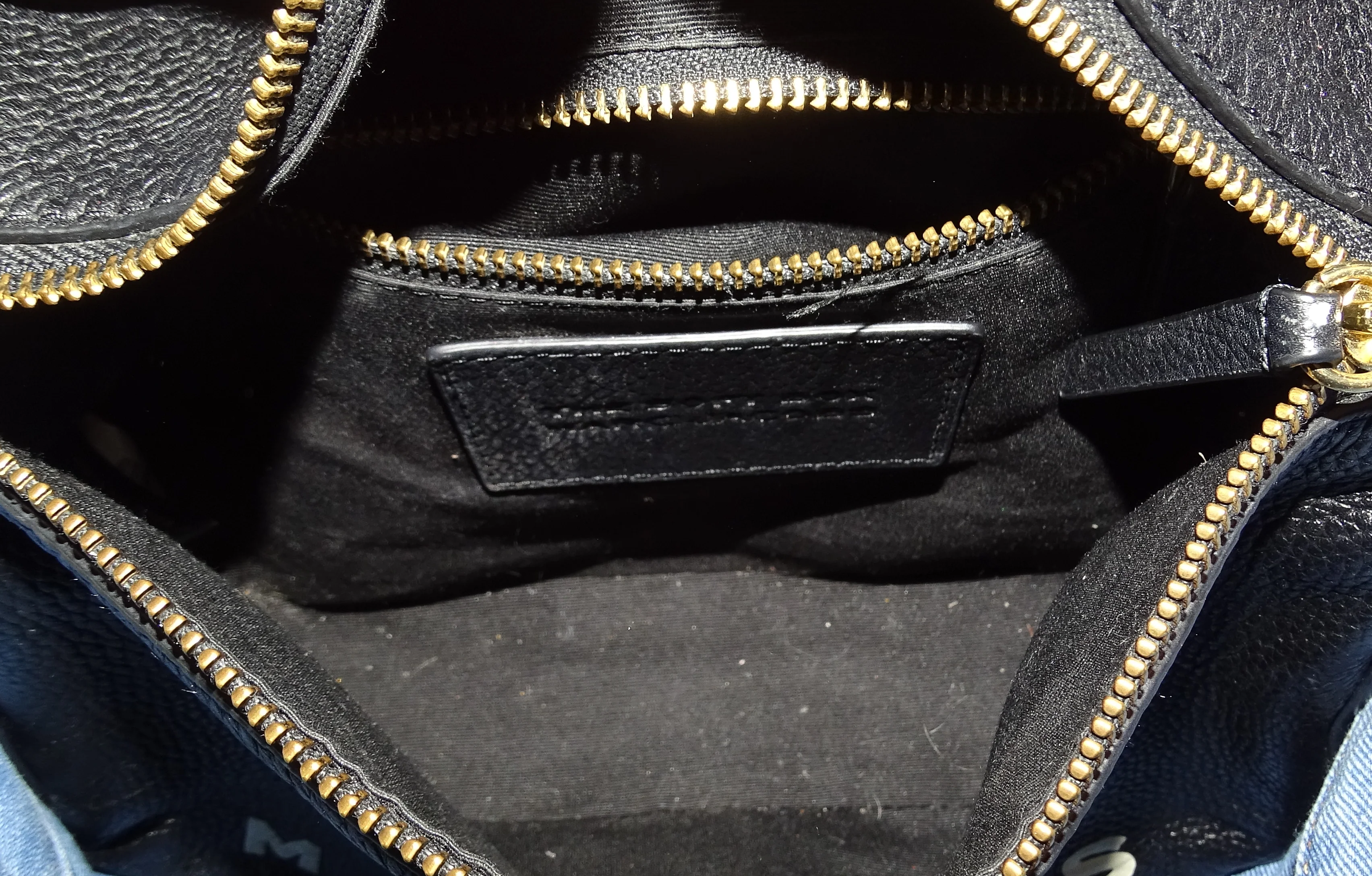 Marc Jacobs The Soft Box 23 Crossbody Bag - Image 12
