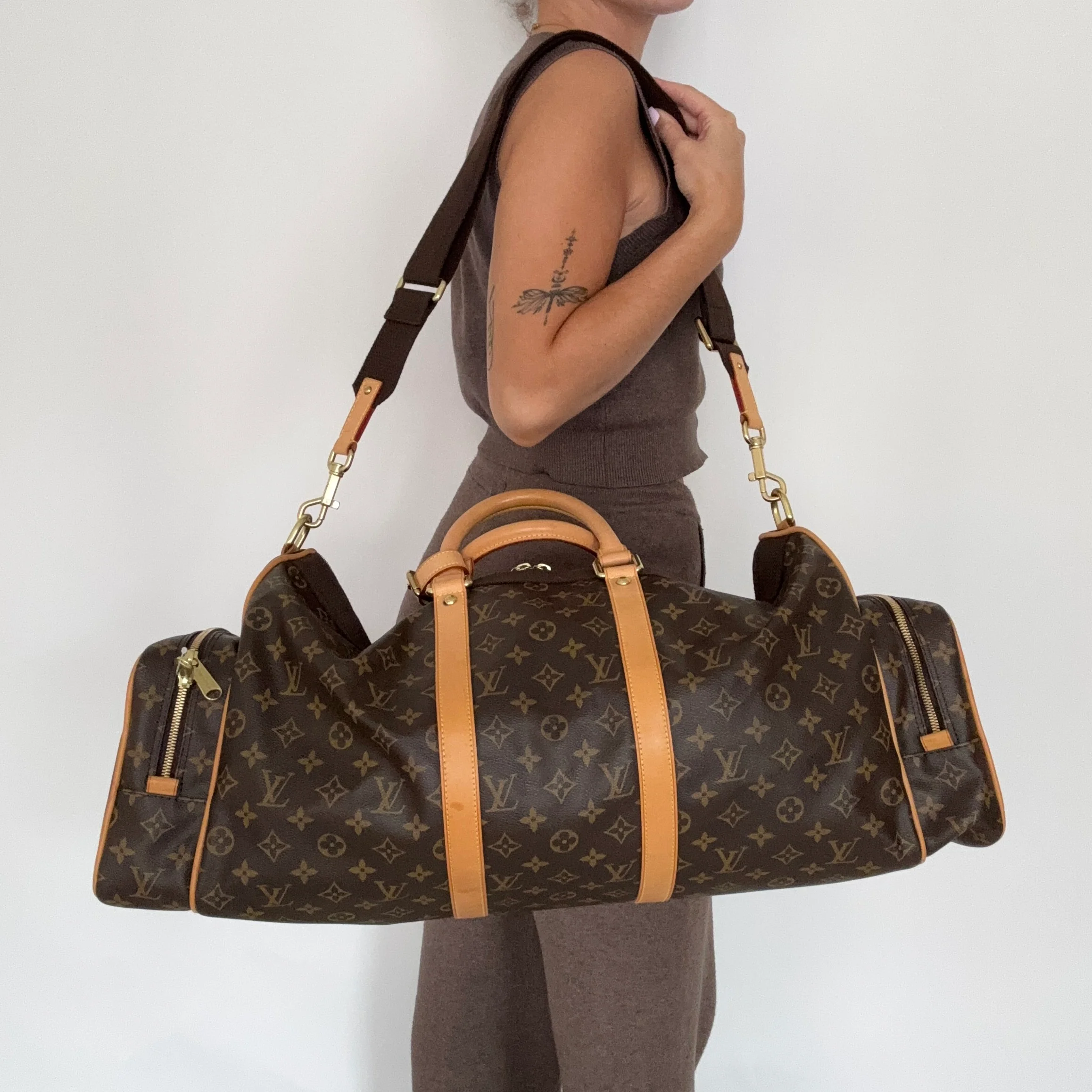 Louis Vuitton Sac Gymnastique Monogram - Image 2