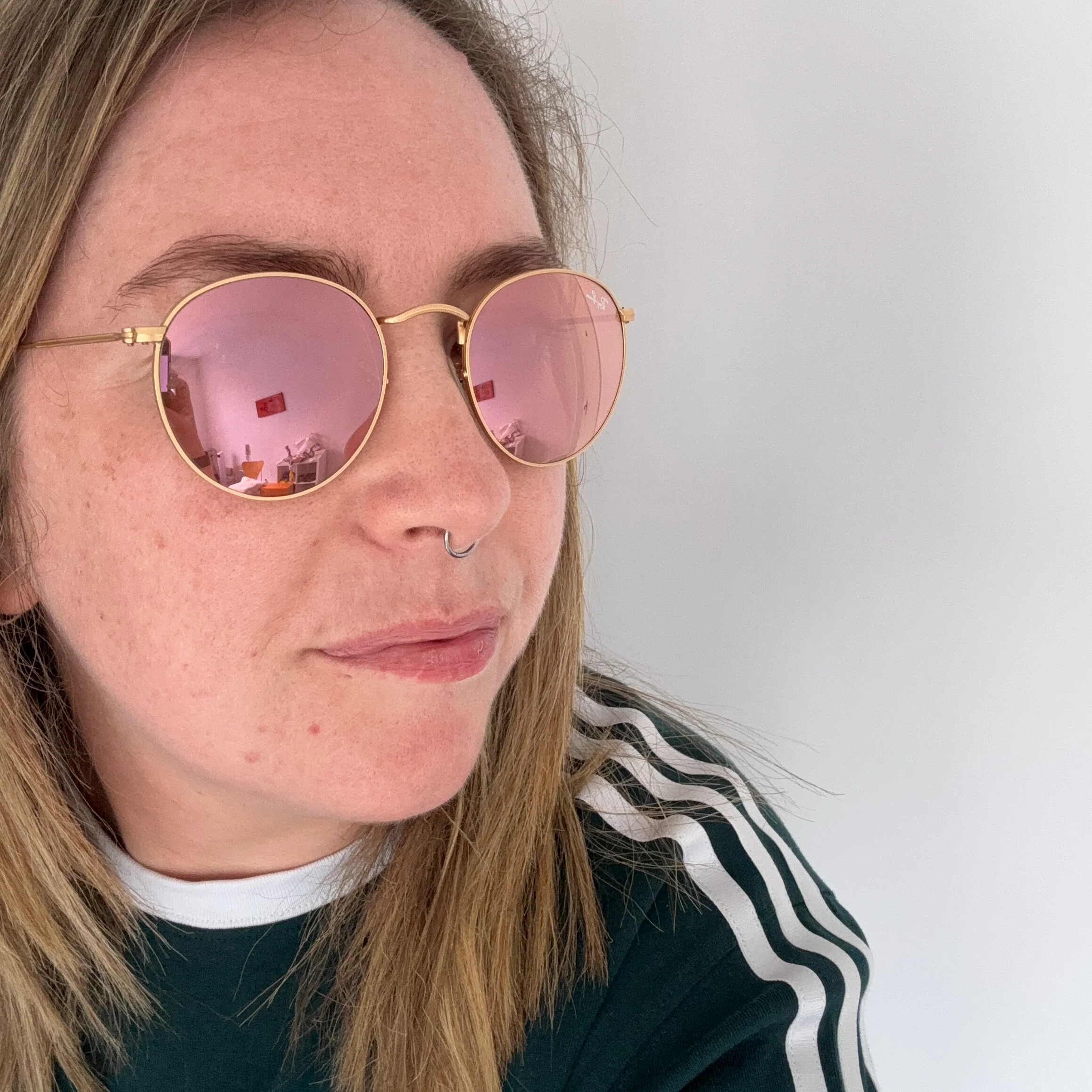 Ray-Ban Round Lens Sunglasses Rose Gold and Pink Mirror Lens - Image 2