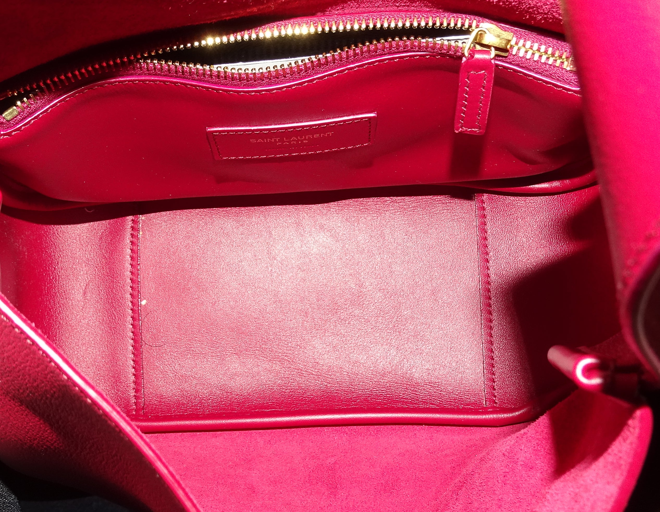 Saint Laurent Le 5 à 7 Hobo Small Deep Pink GHW 2025 - Image 10
