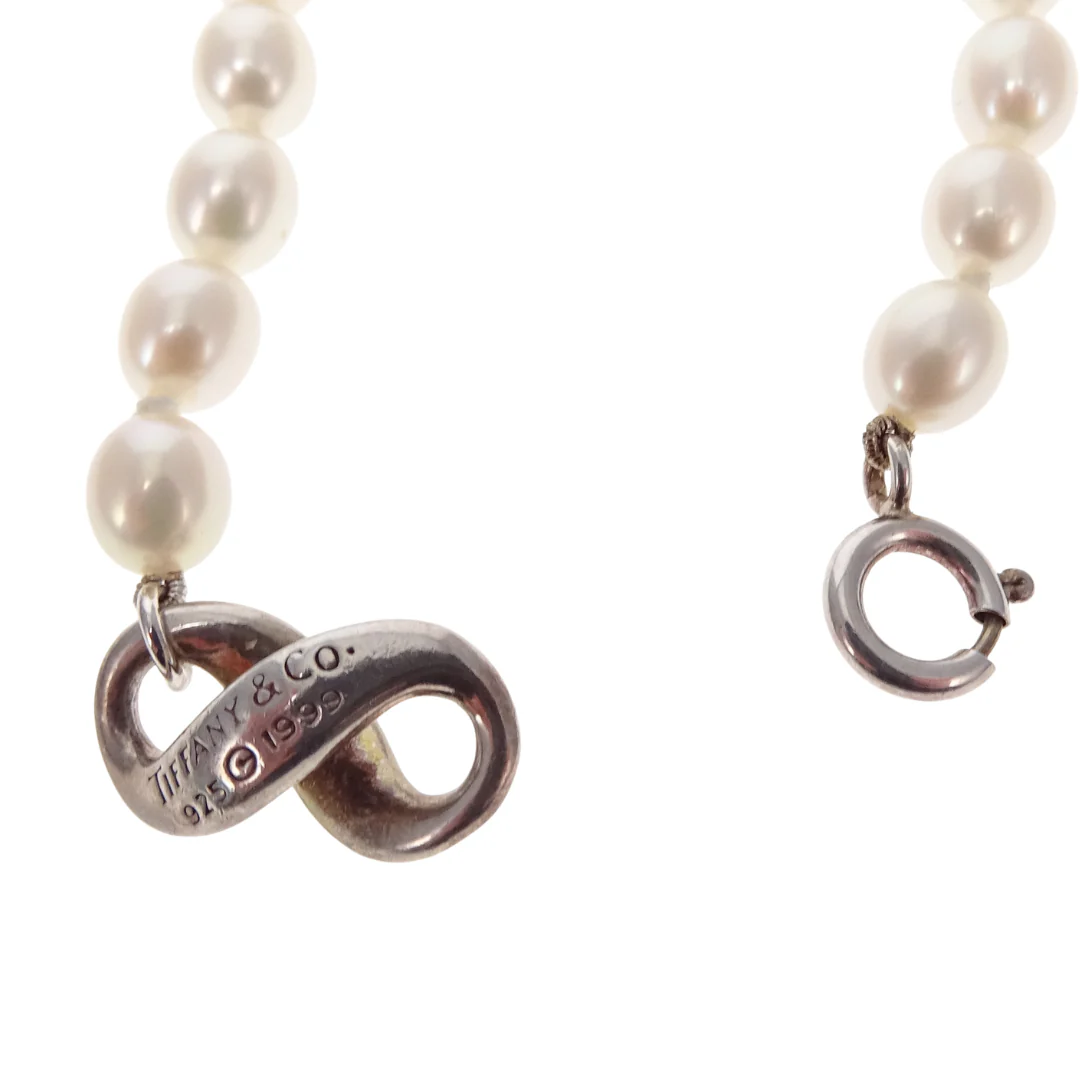 Tiffany & Co Infinity Link Bracelet Pearl and Sterling Silver - Image 6